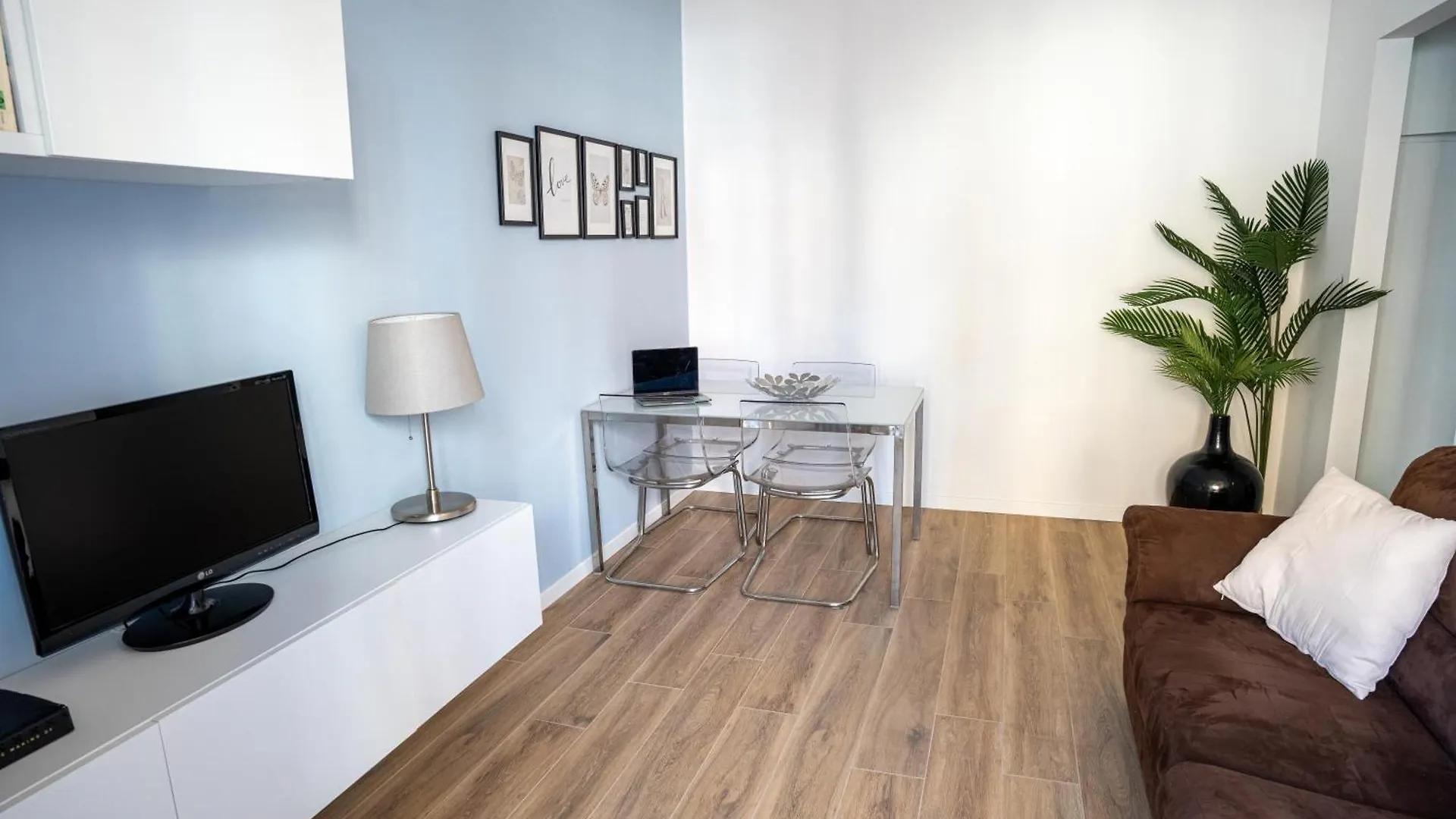 Suite Mont Noir Milan 0*,